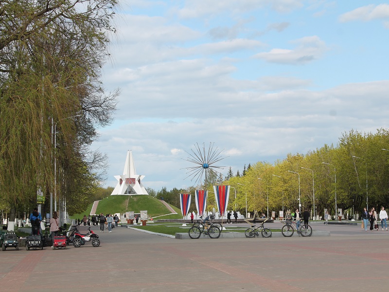 Куда сходить в Брянске. Сад Победы Брянск где. Куда можно сходить в Брянске. Куда сходить в выходные в Брянске и области с детьми.