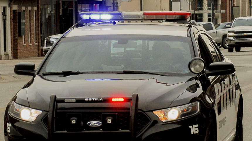 Молодожены были застрелены в автомобиле в США