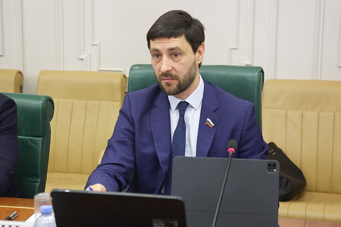 Сенатор Алексей Синицын