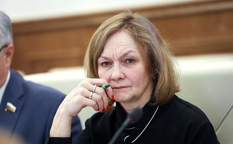 Совещание на тему «Совершенствование комплекса мер по организации и обновлению медицинских кабинетов в общеобразовательных организациях, включая разработку стандартов»