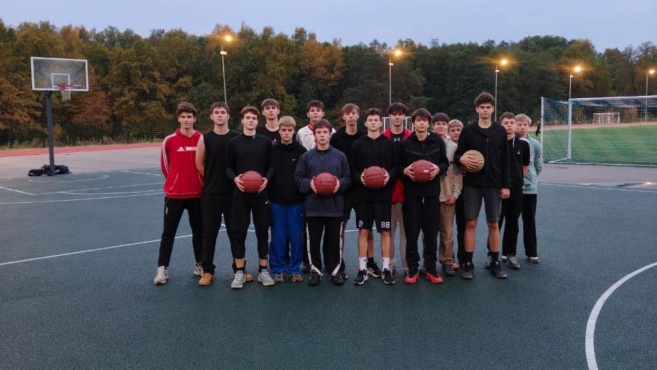 09 copy copy copy copy