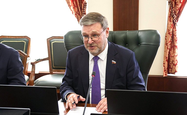 Константин Косачев