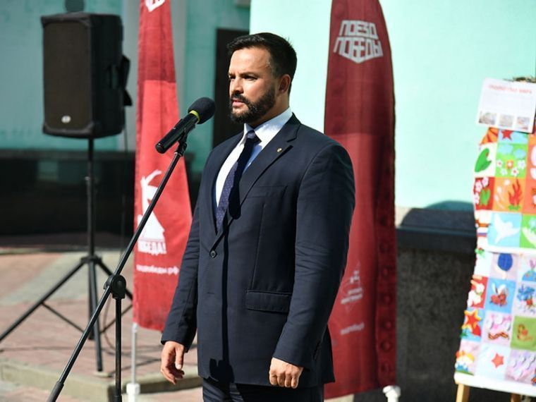 В Омске стартовала выставка «Поезд Победы», впечатлившая реализмом и масштабами