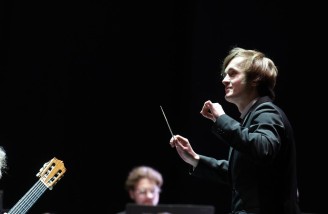 Алексей Текслер принял участие в заседании попечительского совета театра оперы и балета им. М.И. Глинки. Автор фото - Наиль Фаттахов 