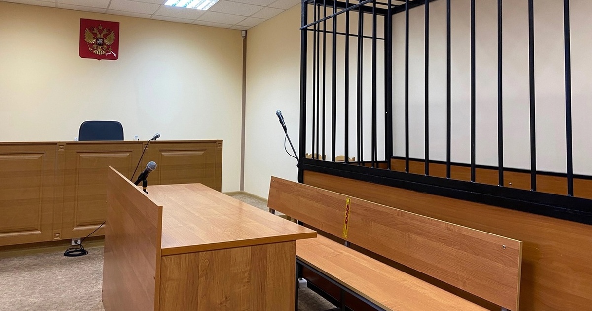 Сам обвиняемый продолжает отрицать получение вз...