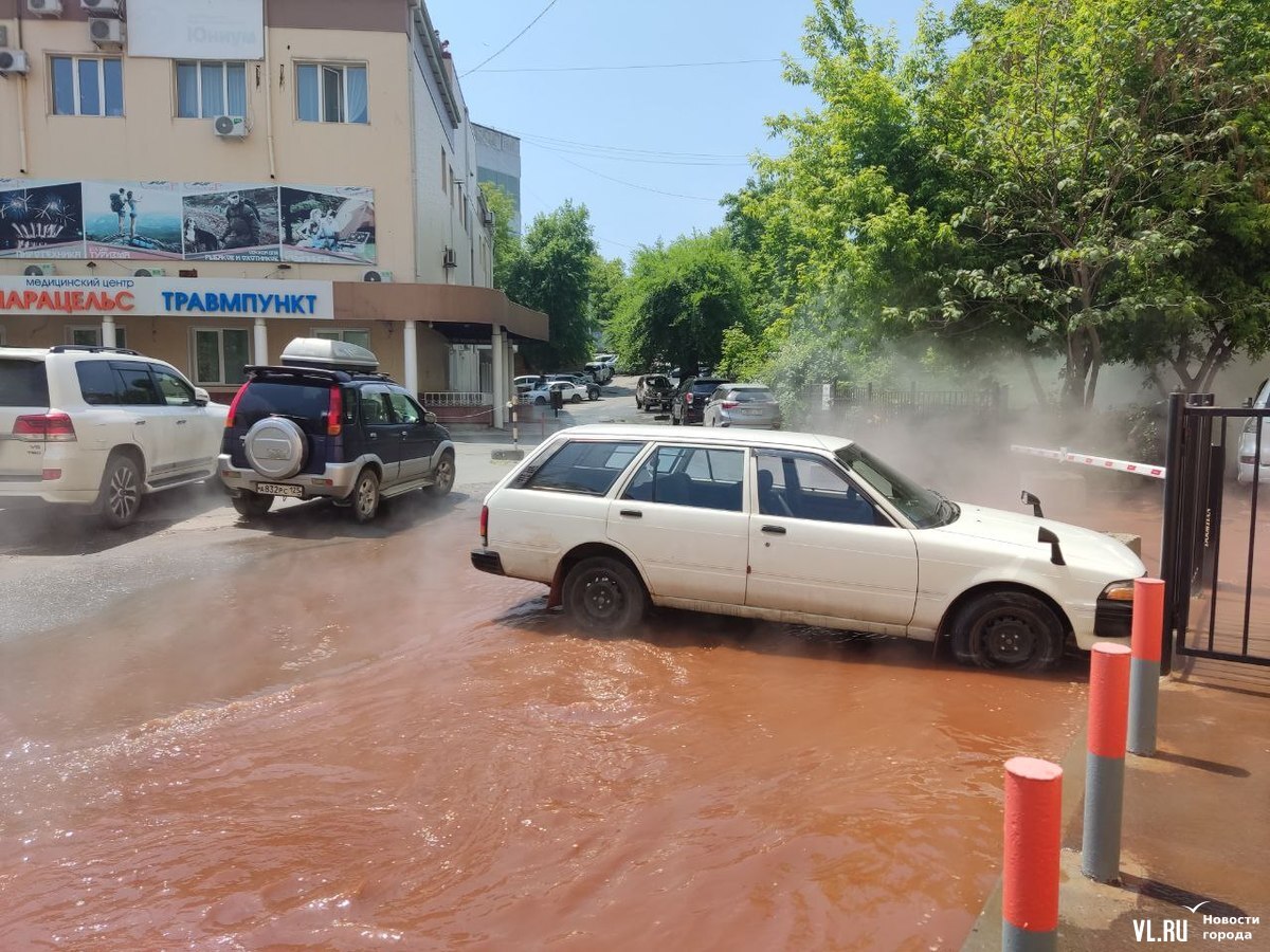 владивосток площадь луговая