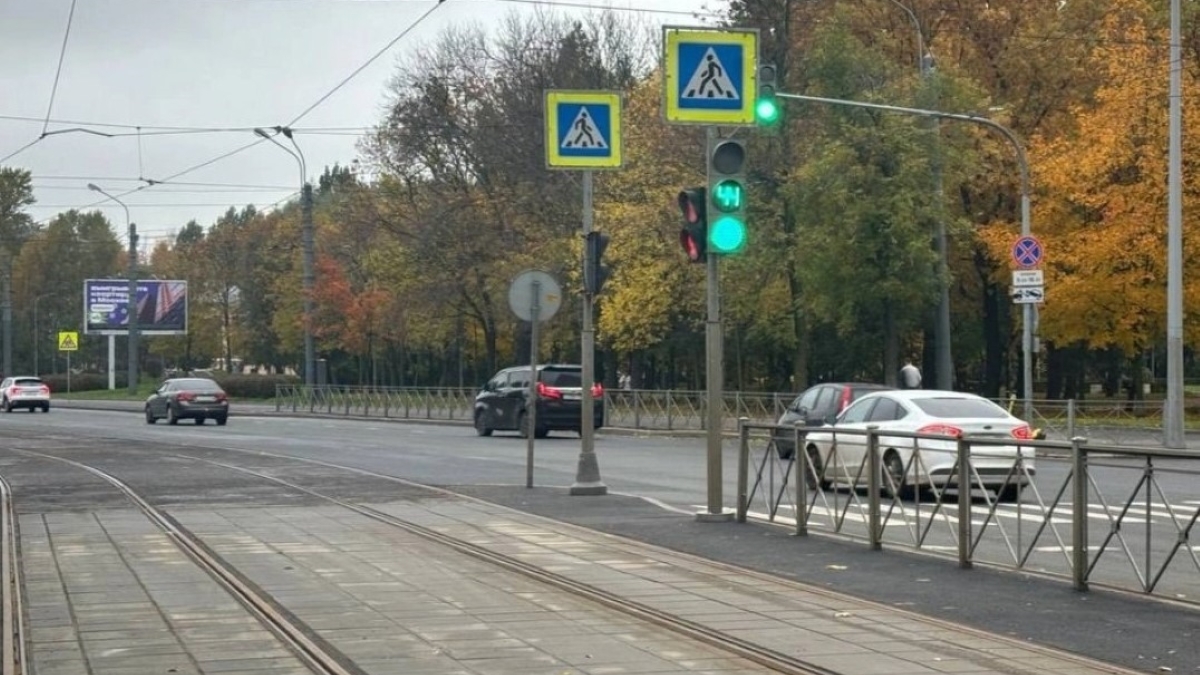 «ДП»: Почти 400 трамвайных остановок в Петербурге являются опасными