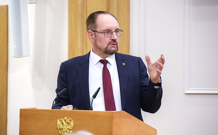 Парламентские слушания Комитета СФ по федеративному устройству, региональной политике, местному самоуправлению и делам Севера «Инновации и современные технологии в строительстве и жилищно-коммунальном хозяйстве»