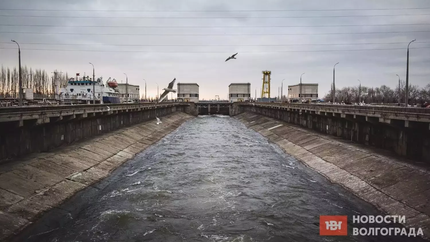 Шлюзование на Волжской ГЭС