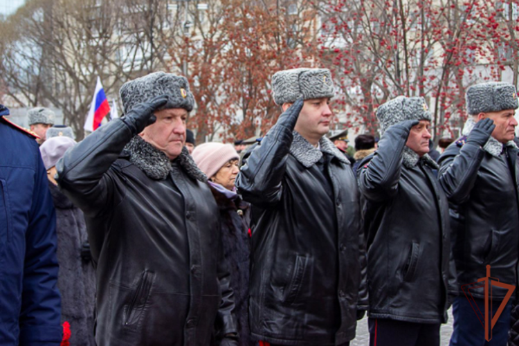 В Уральском округе Росгвардии состоялись мероприятия, посвященные Дню Героев Отечества