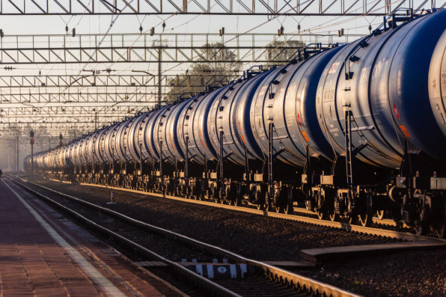 Погрузка нефти на РЖД в декабре снова снизилась