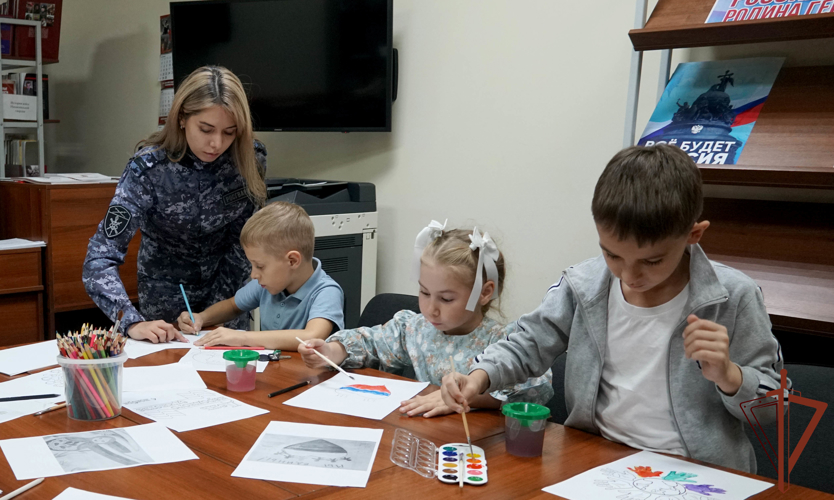 Росгвардейцы на Дальнем Востоке приняли участие в праздновании Дня народного единства 