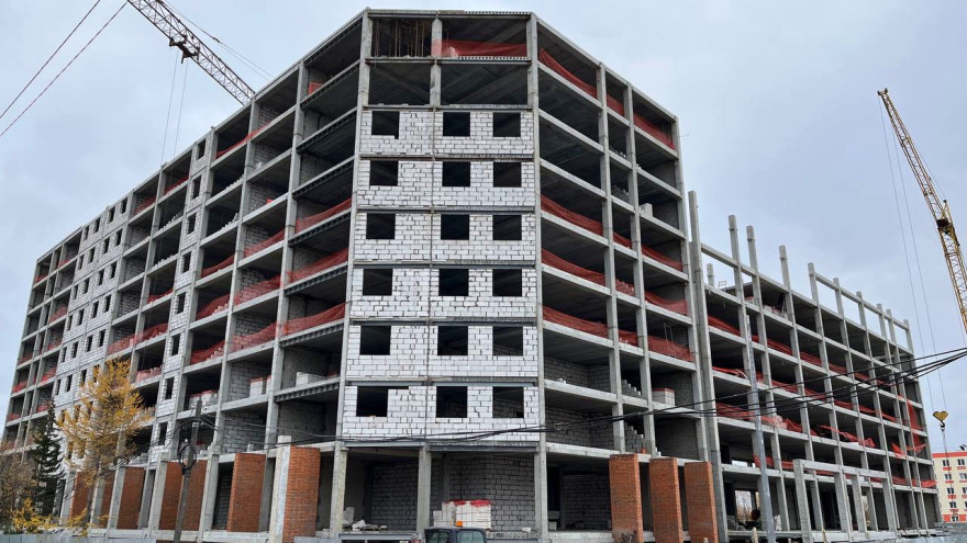 В Салехарде строят крупнейший многоквартирник 