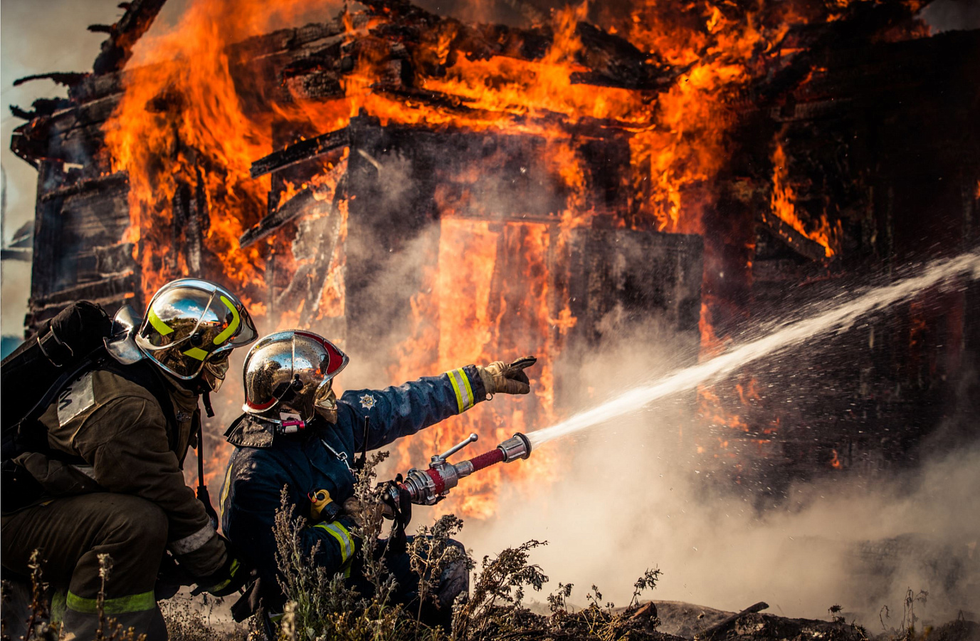 Пожарные Ямала принимают поздравления в профессиональный праздник