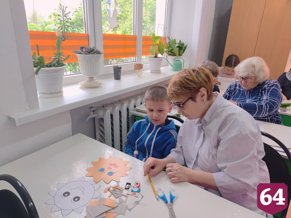 Саратовские бабушки научили детей отмечать праздники природы