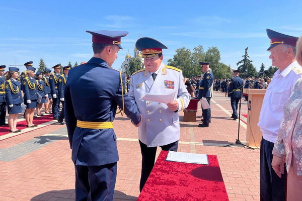 В Самарском юридическом институте ФСИН России состоялся торжественный выпуск лейтенантов 