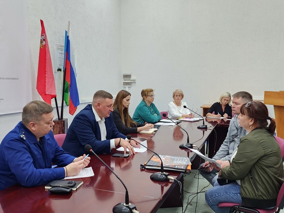 Глава Луховиц поможет жителям переехать из аварийного жилья раньше сроков