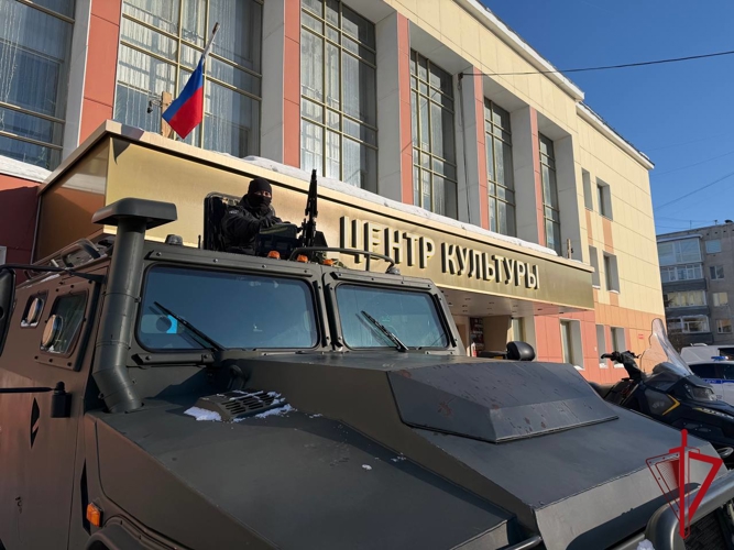 В Магадане росгвардейцы приняли участие в праздничной программе «Мужество. Доблесть. Честь»
