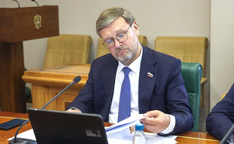 Константин Косачев