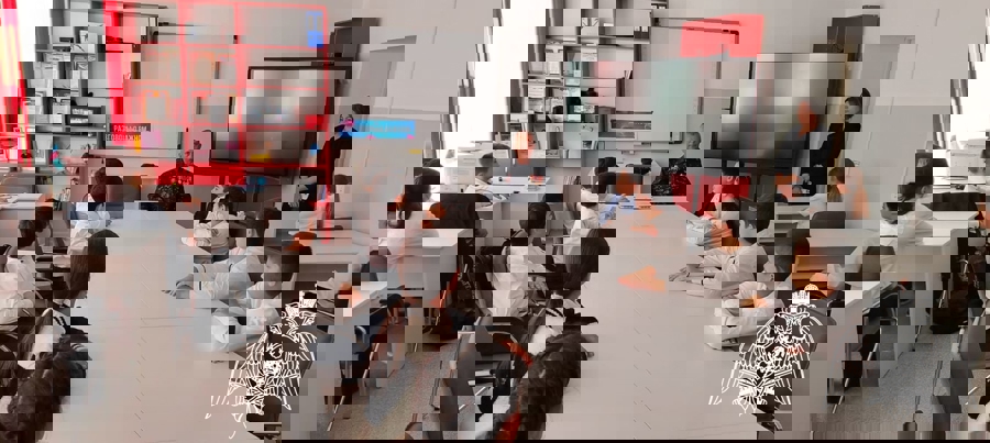 Ветеран Росгвардии провел тематическую встречу со школьниками Карачаево-Черкесии