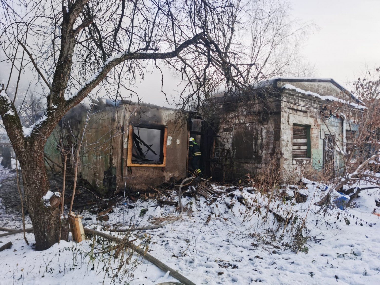 Пожар в южном бутово сейчас. Пожар в Южном Бутово. Южный сгорел?. Подар в Бутово сегод. Южный возгорание.