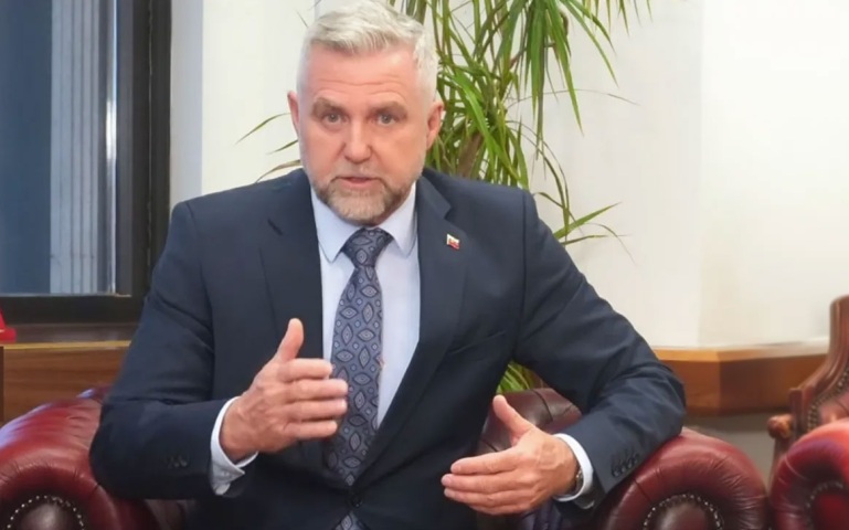 Гашпар: ряд политиков ЕС хочет продолжения войны на Украине