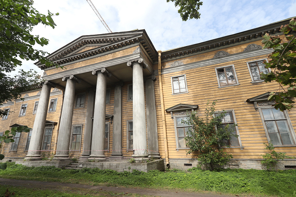 Деревянный особняк на Черной речке: история дачи Головиных | ФОТО Дмитрия СОКОЛОВА