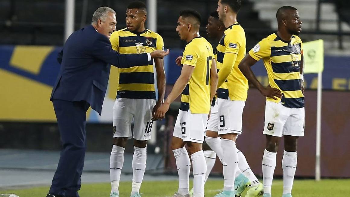 Главный тренер сборной Эквадора Альфаро заявил, что сборная Эквадора постарается выйти в плей-офф ЧМ-2022 - фото
