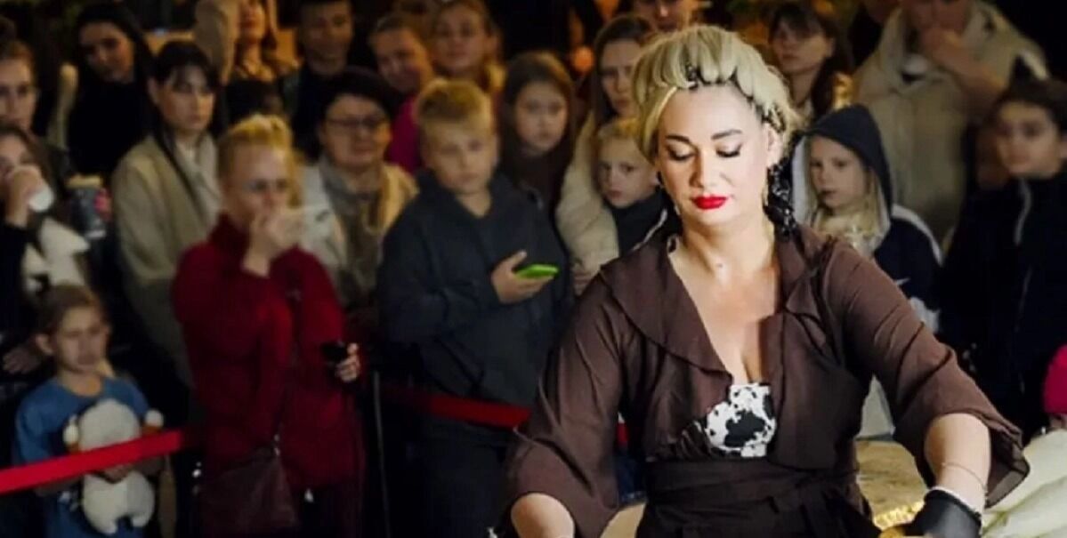 Краснодарка испекла торт-гигант весом 75 кг и попала в Реестр рекордов