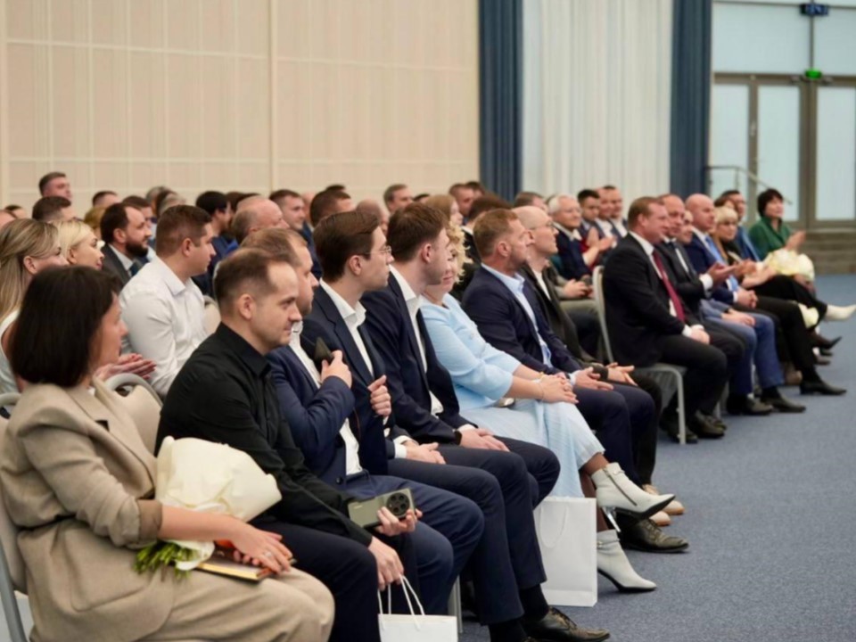 Награды за труд: в Подмосковье отметили лучших работников дорожной и транспортной сферы