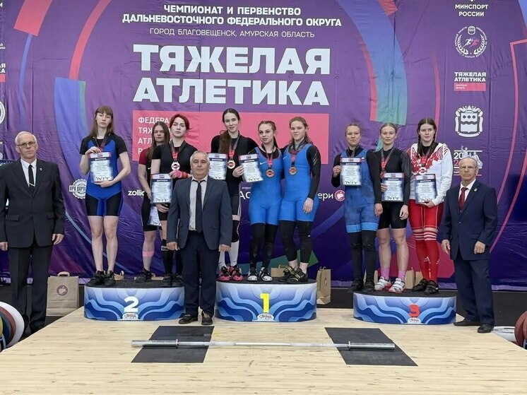 Пять золотых медалей: сахалинские тяжелоатлеты блеснули на чемпионате и первенстве ДФО в Благовещенске