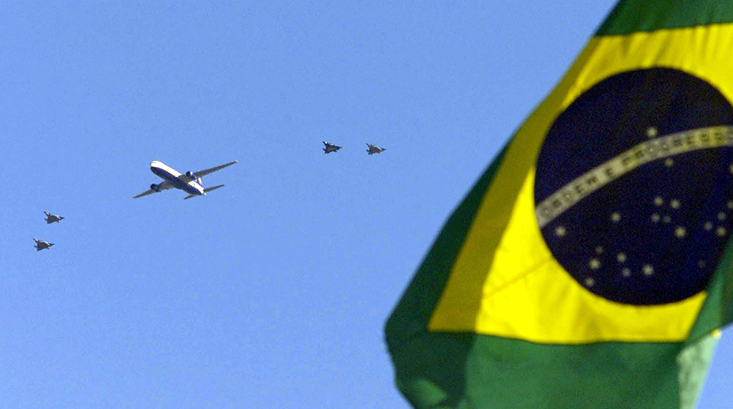 China brazil. Воздушный транспорт Бразилии. Флаг ВВС Бразилии.