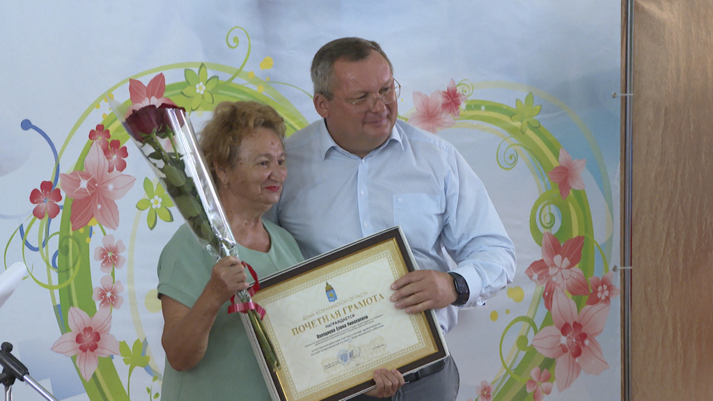 Игорь Мартынов поздравил астраханских медработников в канун профессионального праздника
