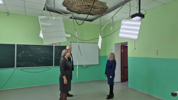 В Забайкалье в школе рухнул потолок во время урока в Балее