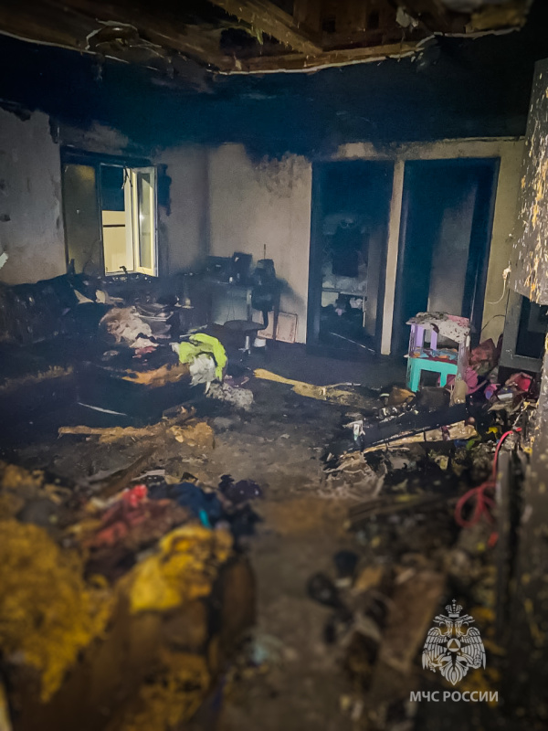 Поздним вечером в Рославле произошел пожар в частном доме