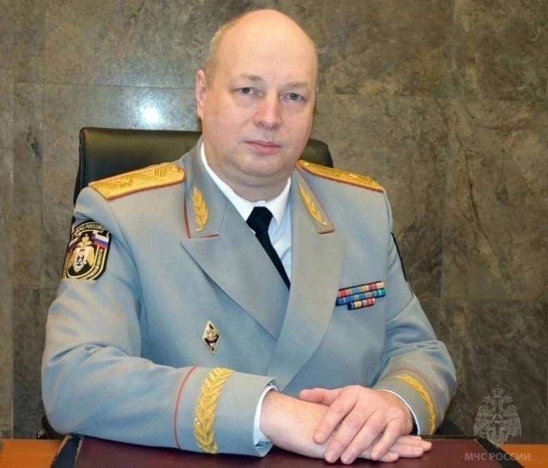 Пoздравление с Новым годом начальника Главного управления МЧС России по Новгородской области генерал-майора внутренней службы Сергея Козырева