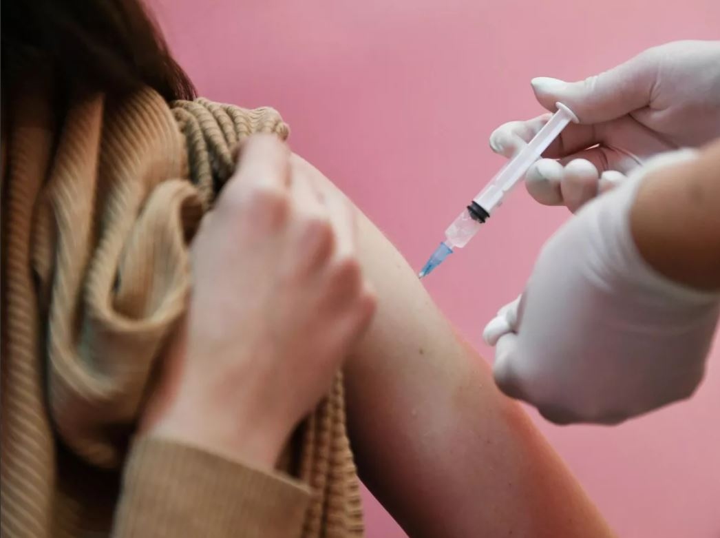 Эпидемиологи рекомендуют вакцинироваться от столбняка