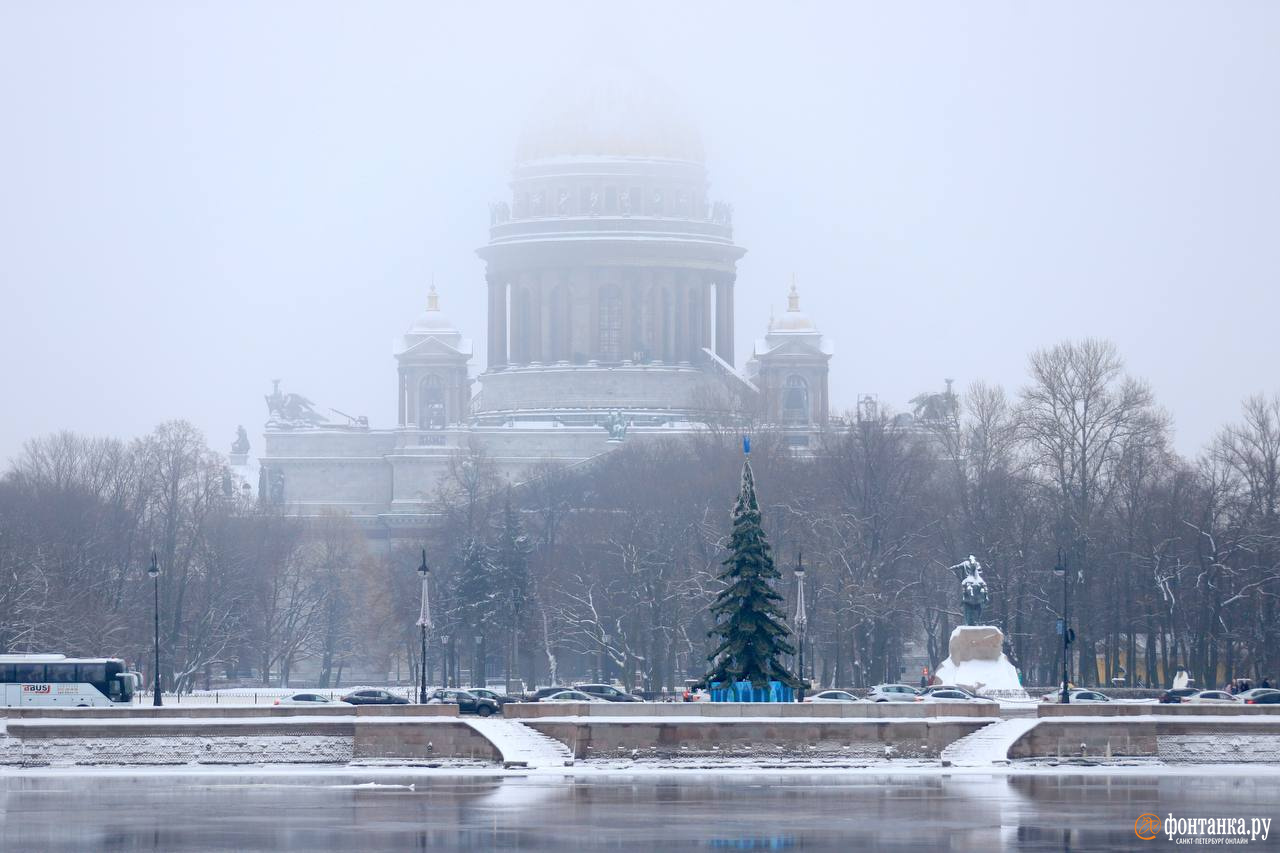 Плотная пелена. Фото Петербурга сегодня. Питер фото 2022. Загадочный туманный Петербург фото чб.
