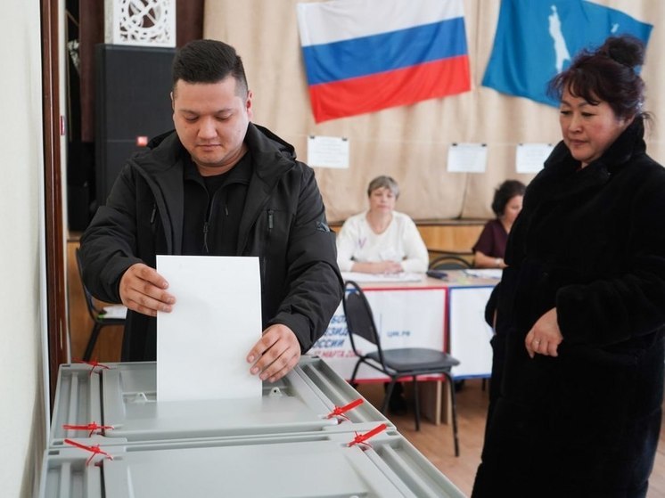 Жители Корсакова активно голосуют на выборах президента