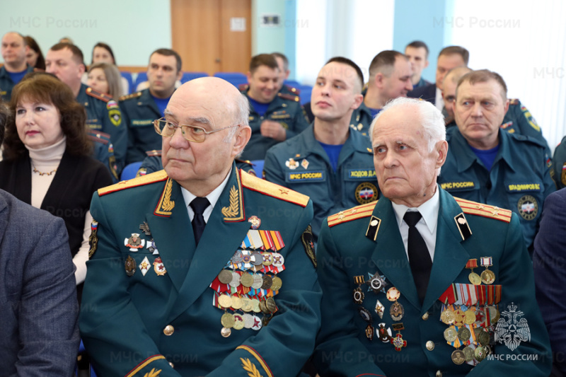 В День Спасателя лучшие получили награды