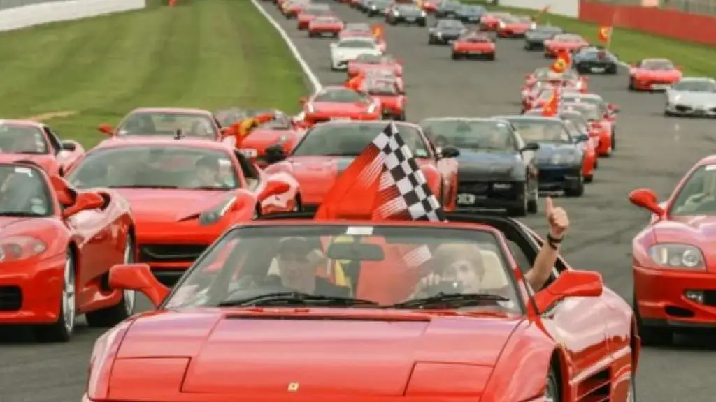 В Латвию едут эксклюзивные Ferrari!