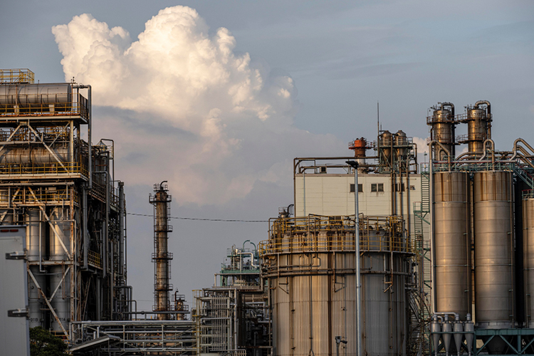 «Оказалось, что последние оценки основных производственных фондов были датированы 1984 годом. Никаких новых оценок после этого не проводилось и проводиться не могло, потому что заниматься этим было просто некому»