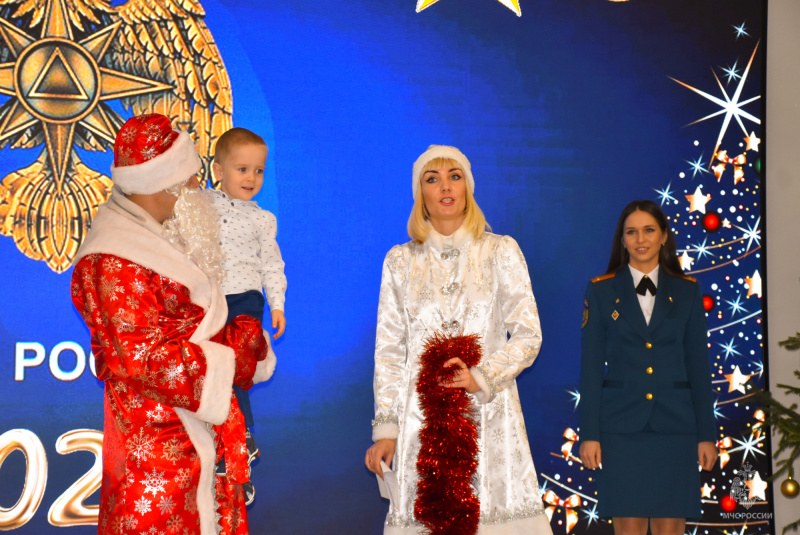 В Главном управлении МЧС России по Республике Мордовия прошла праздничная акция 