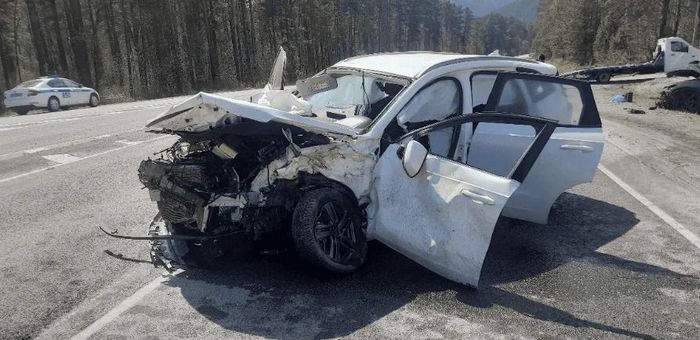 Две иномарки не смогли разъехаться в Шебалинском районе, пострадали четыре человека