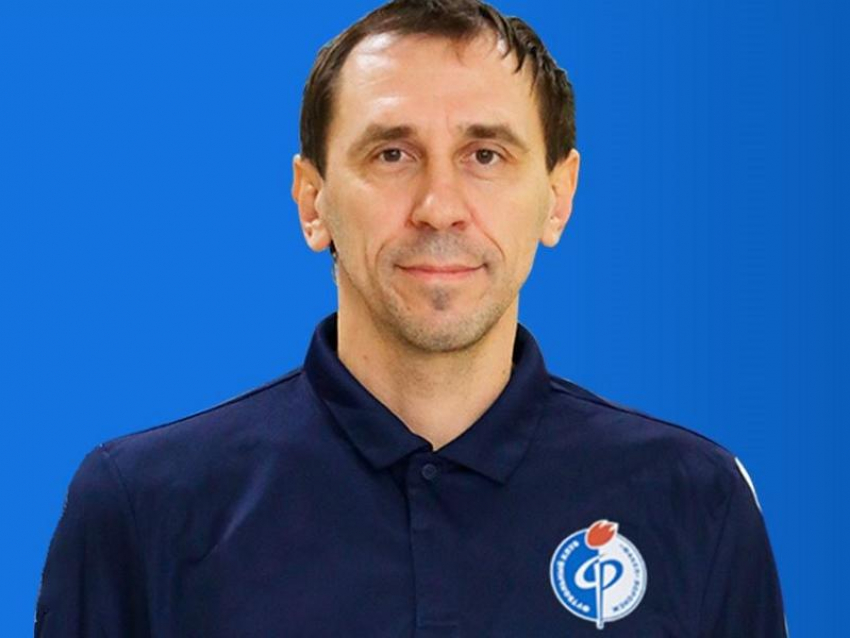 Стало известно, кто будет исполнять обязанности главного тренера воронежского «Факела»
