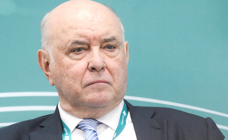Григорий Карасин