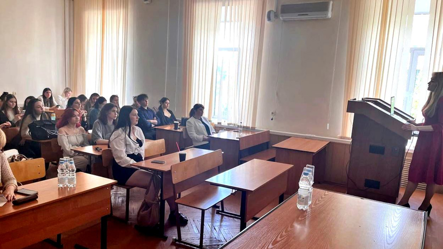 Психолог территориального Управления Росгвардии приняла участие в работе X Международного форума по педагогическому образованию в Казани