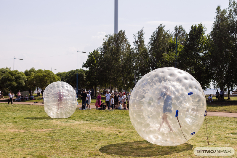 Интерактивные зоны на ITMO Family Day. Фото: Дмитрий Григорьев / ITMO NEWS 