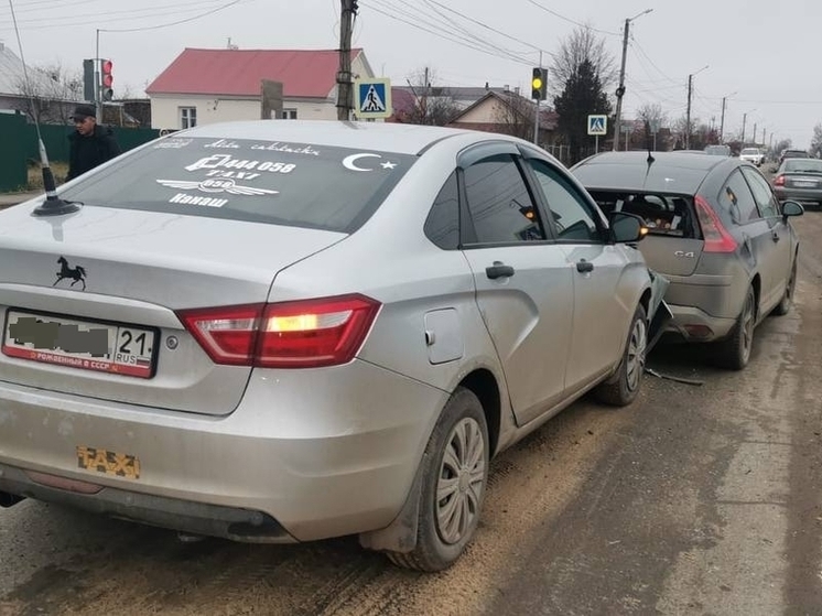 Пьяный житель Канаша устроил ДТП на чужой машине