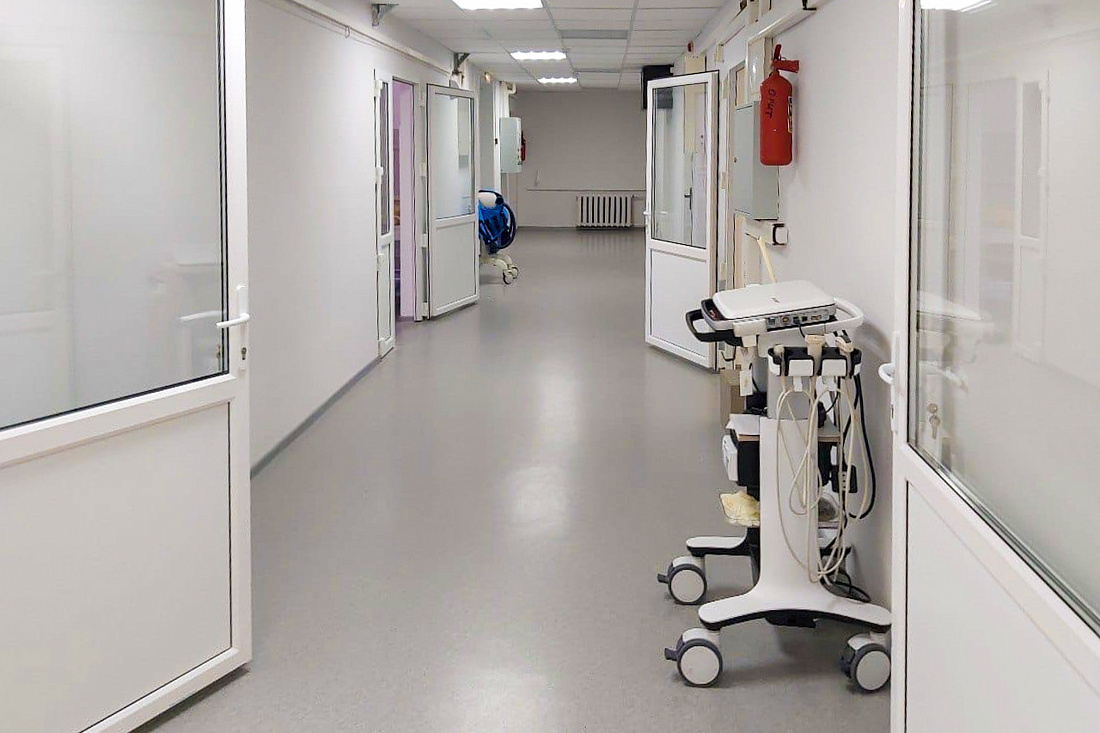 областная больница курск реанимация. больница скорой помощи курская городская. мантуровская районная больница. курская больница. врачи отделения острых отравлений в бсмп.